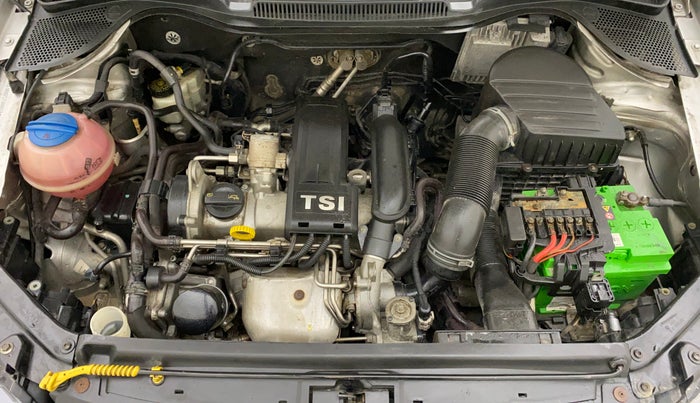 2016 Volkswagen Vento HIGHLINE PETROL AT, Petrol, Automatic, 85,779 km, Open Bonet