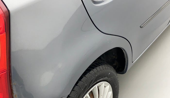 2013 Toyota Etios Liva G, Petrol, Manual, 1,07,156 km, Right quarter panel - Minor scratches