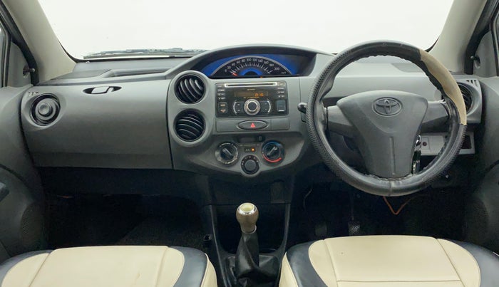 2013 Toyota Etios Liva G, Petrol, Manual, 1,07,156 km, Dashboard