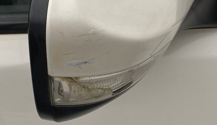 2014 Hyundai Verna FLUIDIC 1.6 VTVT SX OPT, Petrol, Manual, 83,441 km, Right rear-view mirror - Indicator light has minor damage