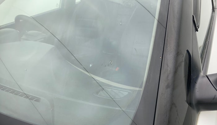 2017 Hyundai Creta 1.4 E PLUS CRDI, Diesel, Manual, 98,513 km, Front windshield - Minor spot on windshield