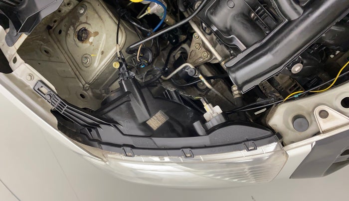 2018 Datsun Redi Go T(O) 1.0L LIMITED EDITION, Petrol, Manual, 62,495 km, Right headlight - Clamp has minor damage