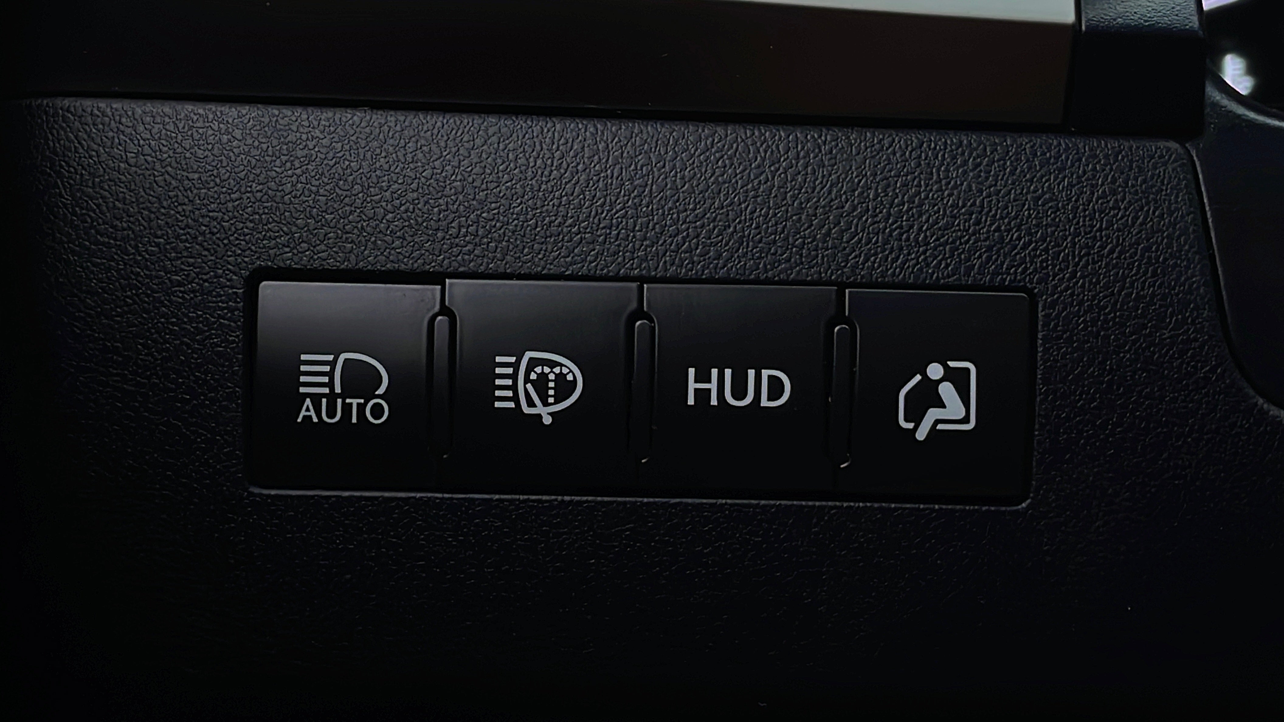 Lexus LX 570-Heads Up Display