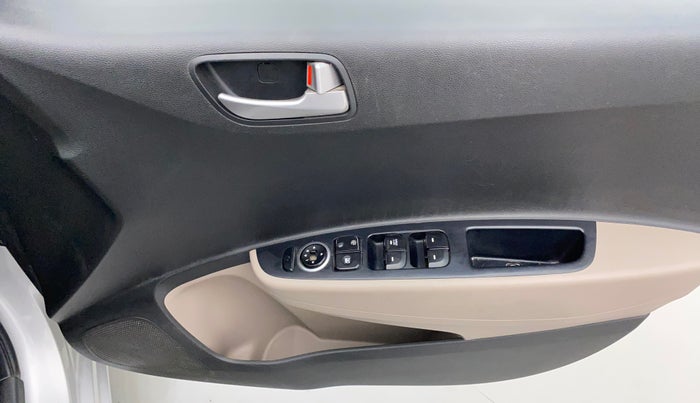 2015 Hyundai Grand i10 SPORTZ 1.2 KAPPA VTVT, Petrol, Manual, 43,169 km, Driver Side Door Panels Control
