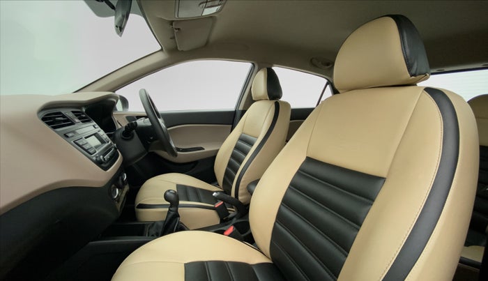 2017 Hyundai Elite i20 SPORTZ 1.2, Petrol, Manual, 35,775 km, Right Side Front Door Cabin