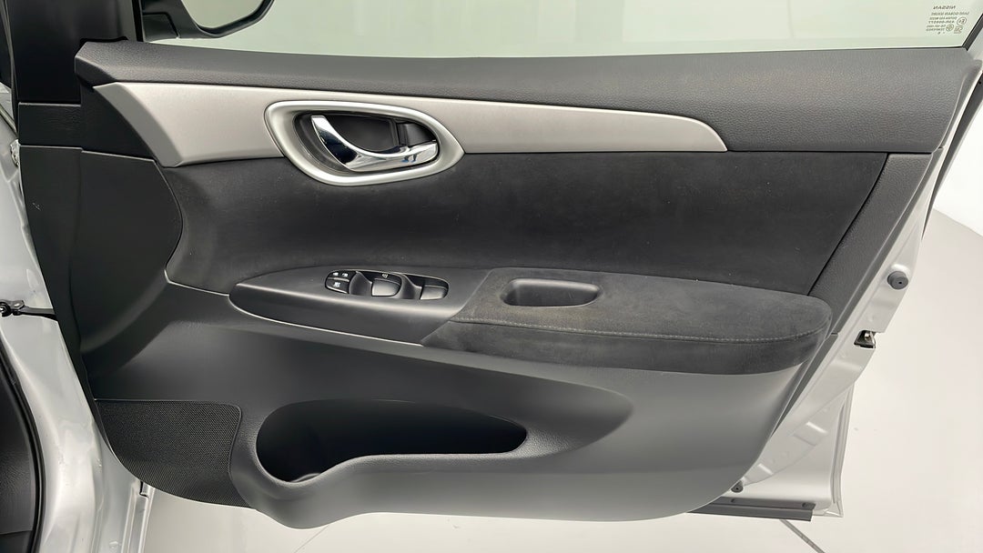 2016 Nissan Pulsar St, Automatic, 32260 km, Speaker View