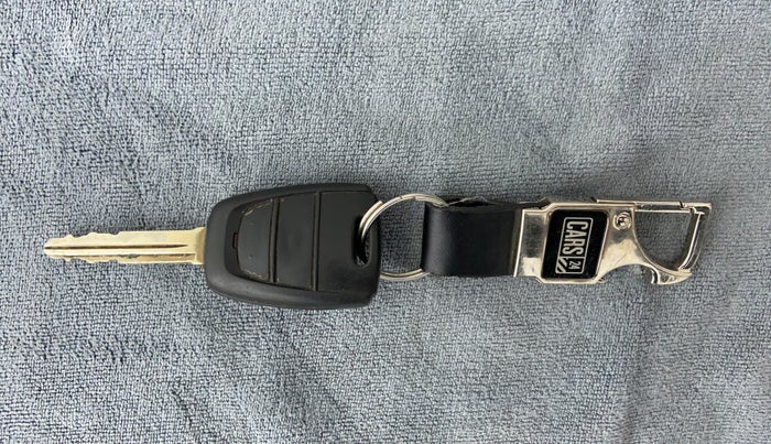 2019 Hyundai Grand i10 MAGNA CNG, CNG, Manual, 26,796 km, Key Close Up