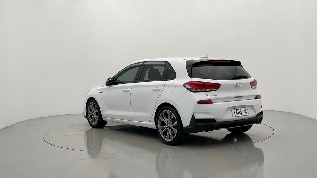 Left Back Diagonal (45- Degree) View