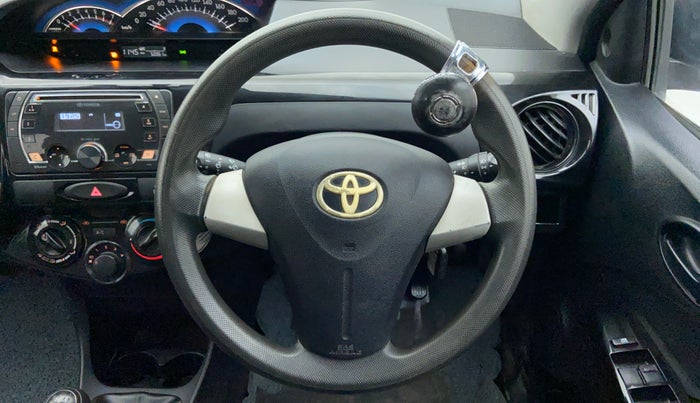 2015 Toyota Etios CROSS 1.4 GD, Diesel, Manual, 50,961 km, Steering Wheel Close Up