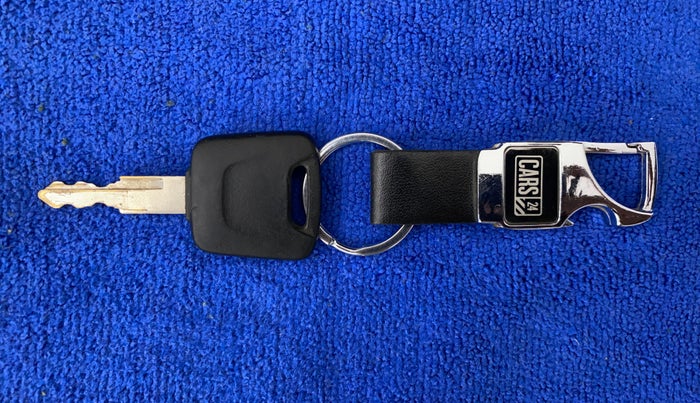 2016 Datsun Redi Go T (O), Petrol, Manual, 50,724 km, Key Close Up