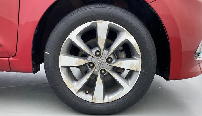 2016 Hyundai Elite i20 ASTA 1.2 (O), Petrol, Manual, 24,161 km, Right Front Wheel