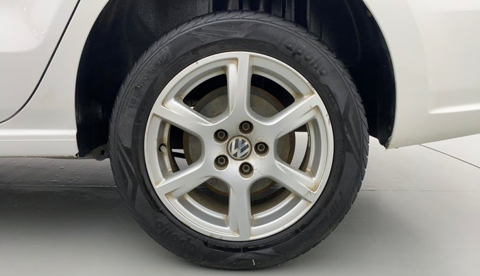 2014 Volkswagen Vento HIGHLINE DIESEL, Diesel, Manual, 81,126 km, Left Rear Wheel
