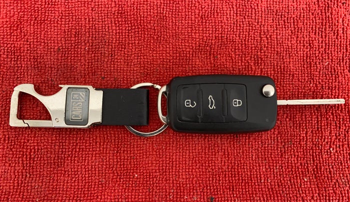 2014 Volkswagen Vento HIGHLINE DIESEL, Diesel, Manual, 81,126 km, Key Close Up