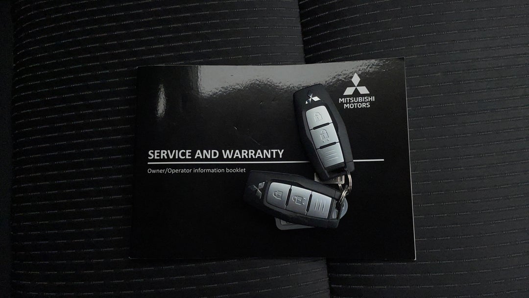 2022 Mitsubishi Outlander Es 7 Seat (AWD), Automatic, 56136 km, Key Close-up