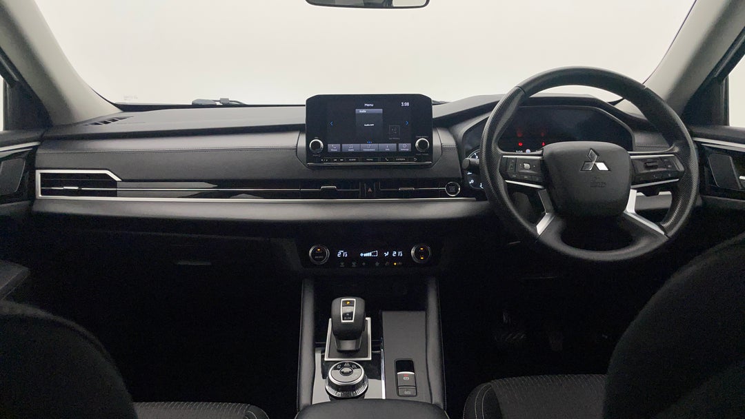 2022 Mitsubishi Outlander Es 7 Seat (AWD), Automatic, 56136 km, Dashboard View