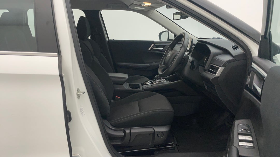 2022 Mitsubishi Outlander Es 7 Seat (AWD), Automatic, 56136 km, Right Side Front Door Cabin View