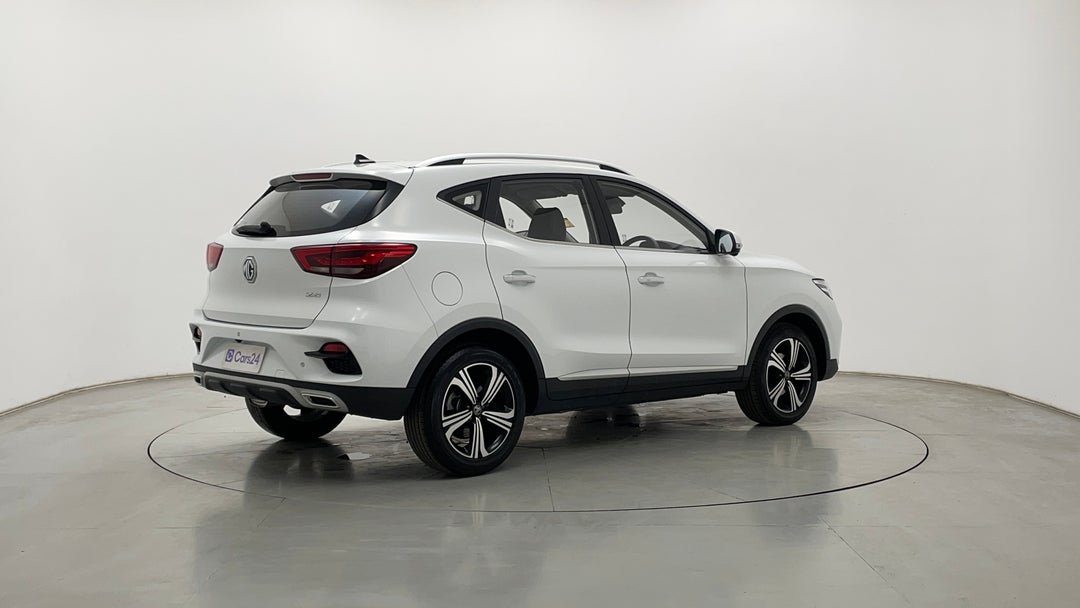 Right Back Diagonal (45- Degree) View