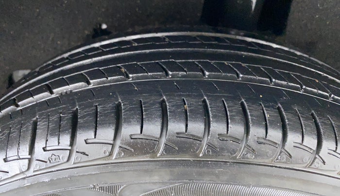 2018 Maruti Baleno DELTA 1.2 K12, Petrol, Manual, 30,579 km, Left Rear Tyre Tread
