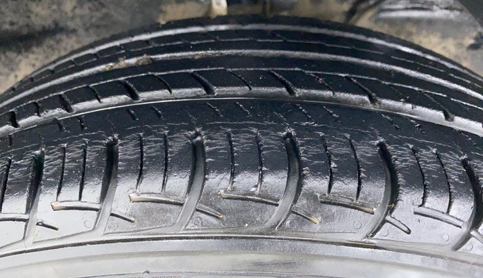 2018 Maruti Baleno DELTA 1.2 K12, Petrol, Manual, 30,579 km, Right Front Tyre Tread