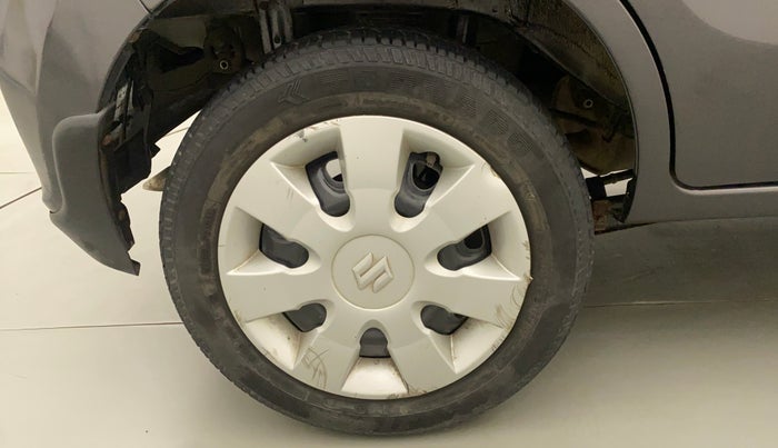 2018 Maruti Alto K10 VXI, Petrol, Manual, 26,621 km, Right Rear Wheel