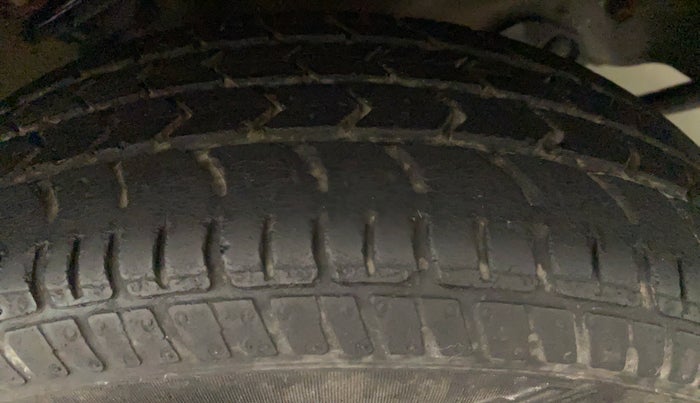 2018 Maruti Alto K10 VXI, Petrol, Manual, 26,621 km, Left Front Tyre Tread