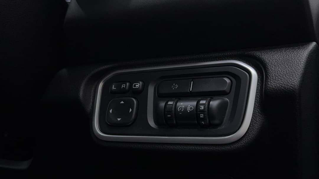 Utility Switches/Buttons
