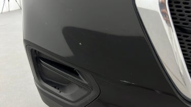 Bumper Front Scratch
