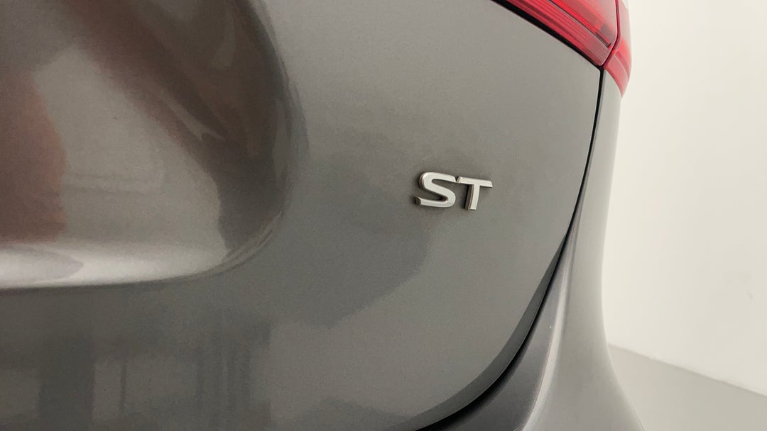 Badge (Boot Right Side)