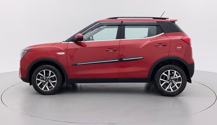 2023 Mahindra XUV 3OO W6 1.5 DIESEL AMT, Diesel, Automatic, 5,055 km, Left Side