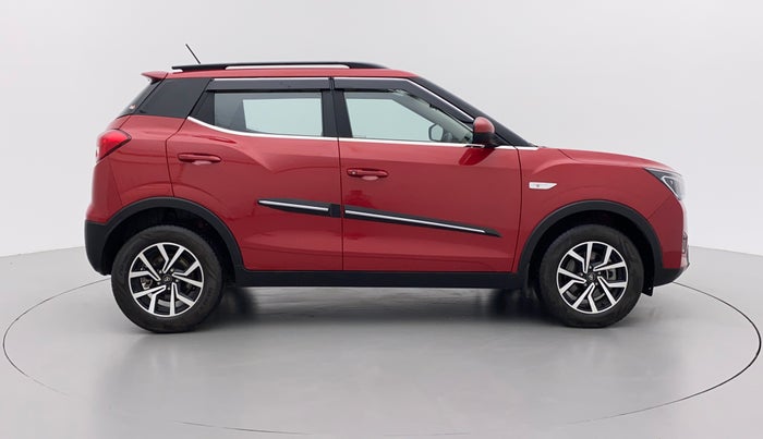 2023 Mahindra XUV300 W6 1.5 DIESEL AMT, Diesel, Automatic, 5,055 km, Right Side View