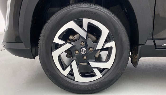 2022 Nissan MAGNITE XV MT, Petrol, Manual, 25,315 km, Left Front Wheel