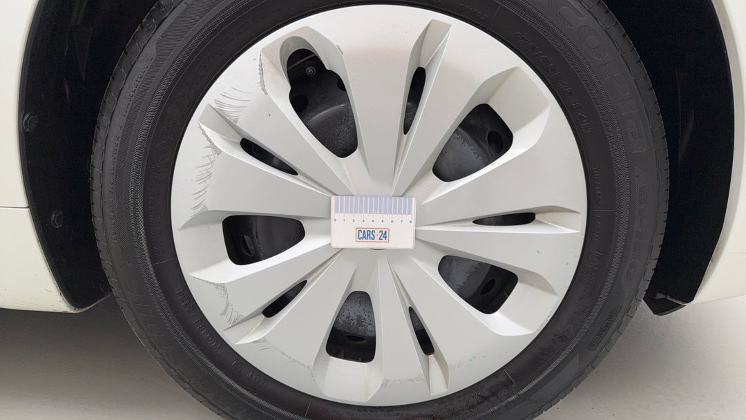 Wheels Hubcap Front RHS Gutter Rash