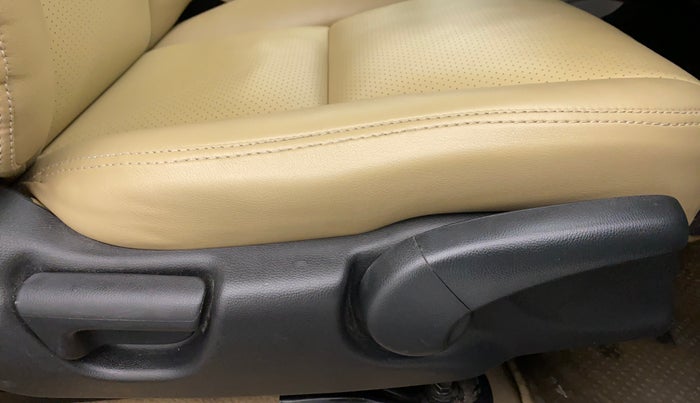 2019 Honda City V MT PETROL, Petrol, Manual, 42,007 km, Driver Side Adjustment Panel