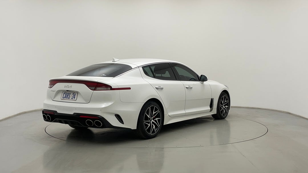 Right Back Diagonal (45- Degree) View