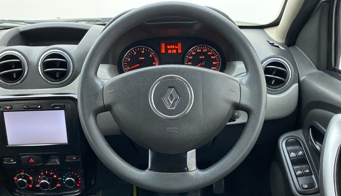 2014 Renault Duster 110 PS RXL Diesel PLUS, Diesel, Manual, 52,413 km, Steering Wheel Close Up