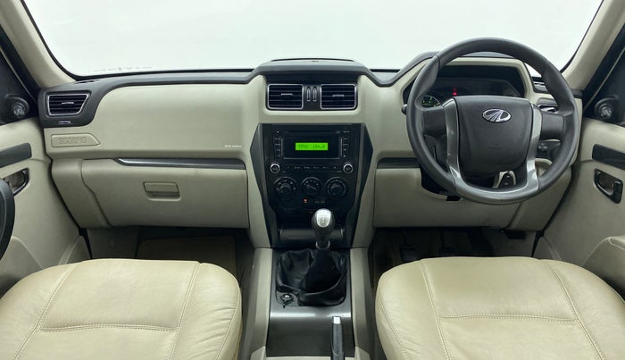 2017 Mahindra Scorpio S6+ INTELL HYBRID, Diesel, Manual, 39,791 km, Dashboard