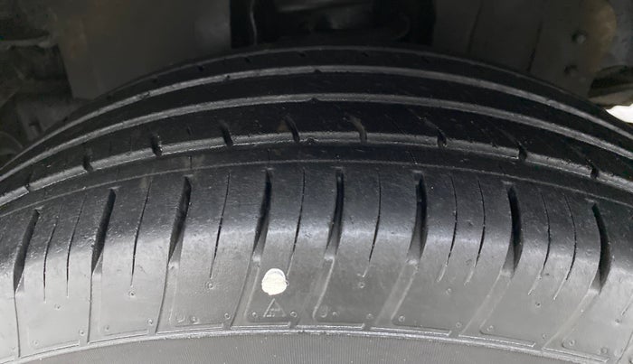 2017 Mahindra Scorpio S6+ INTELL HYBRID, Diesel, Manual, 39,791 km, Left Front Tyre Tread