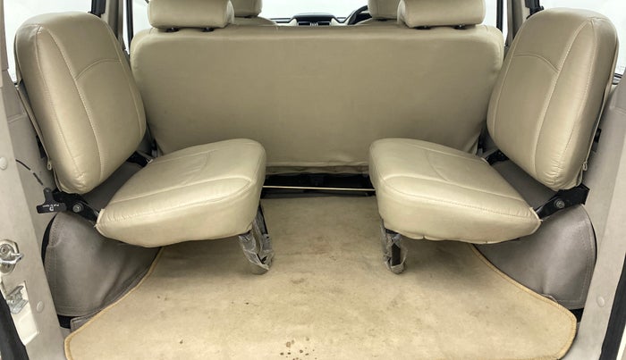 2017 Mahindra Scorpio S6+ INTELL HYBRID, Diesel, Manual, 39,791 km, Third Seat Row ( optional )