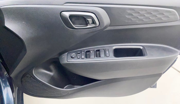 2022 Hyundai GRAND I10 NIOS SPORTZ 1.0 TURBO GDI, Petrol, Manual, 22,907 km, Driver Side Door Panels Control