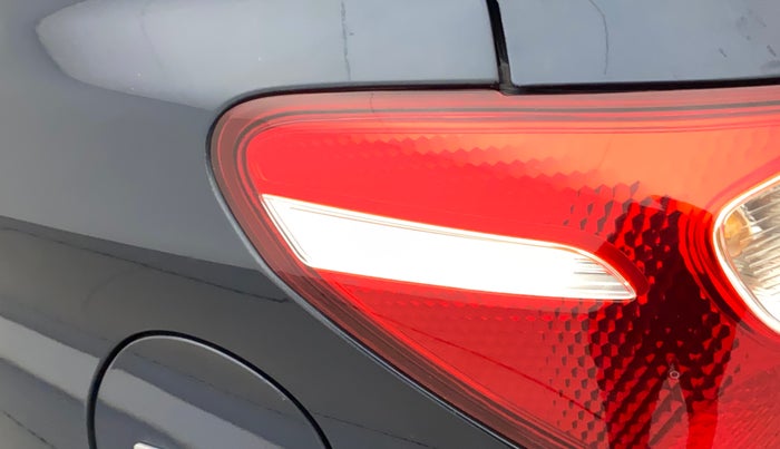 2022 Hyundai GRAND I10 NIOS SPORTZ 1.0 TURBO GDI, Petrol, Manual, 22,907 km, Left tail light - Chrome has minor damage