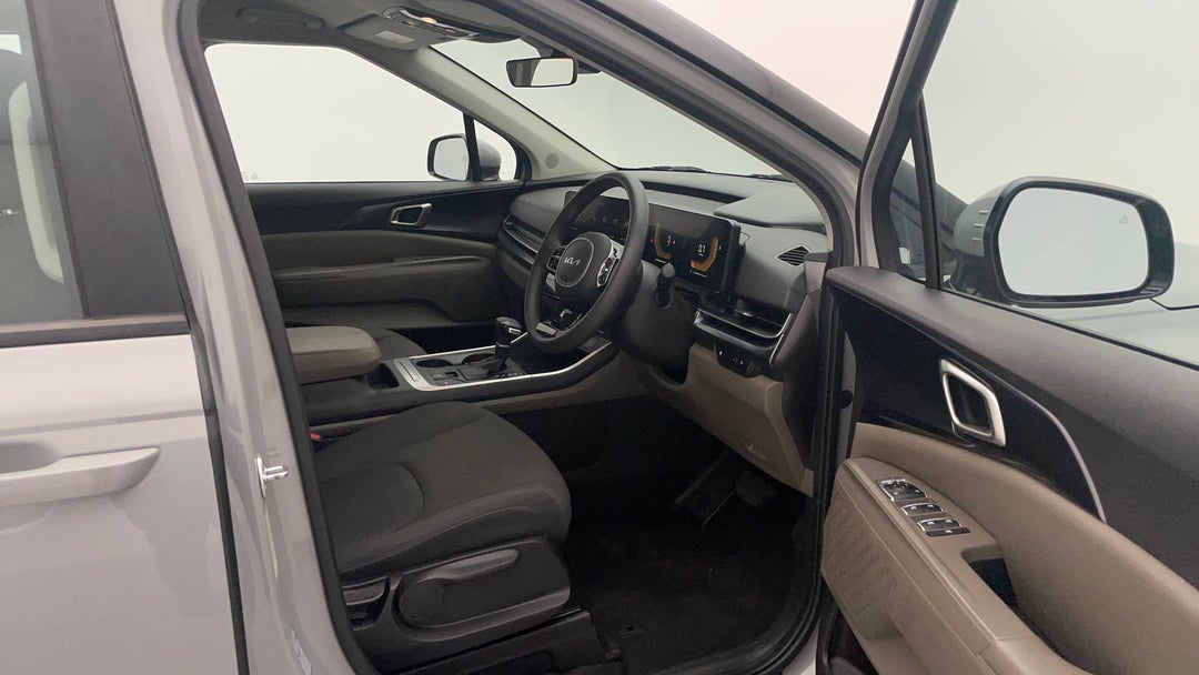2024 Kia Carnival S, Automatic, 50390 km, Right Side Front Door Cabin View