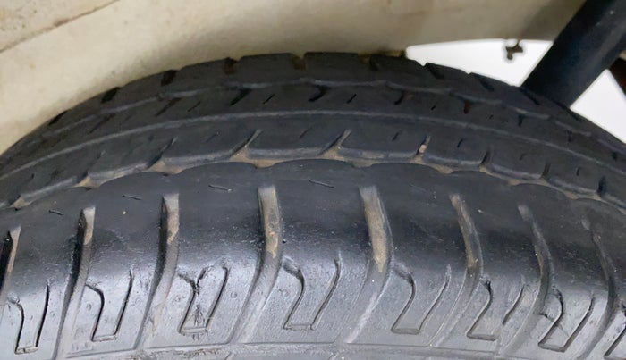 2017 Maruti Wagon R 1.0 VXI, Petrol, Manual, 20,325 km, Left Rear Tyre Tread