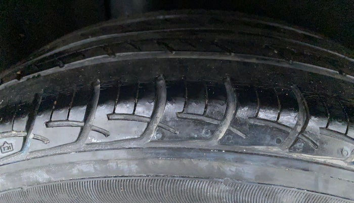 2018 Maruti Baleno DELTA 1.2 K12, Petrol, Manual, 34,093 km, Right Rear Tyre Tread