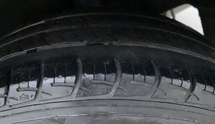2018 Maruti Baleno DELTA 1.2 K12, Petrol, Manual, 34,093 km, Left Rear Tyre Tread