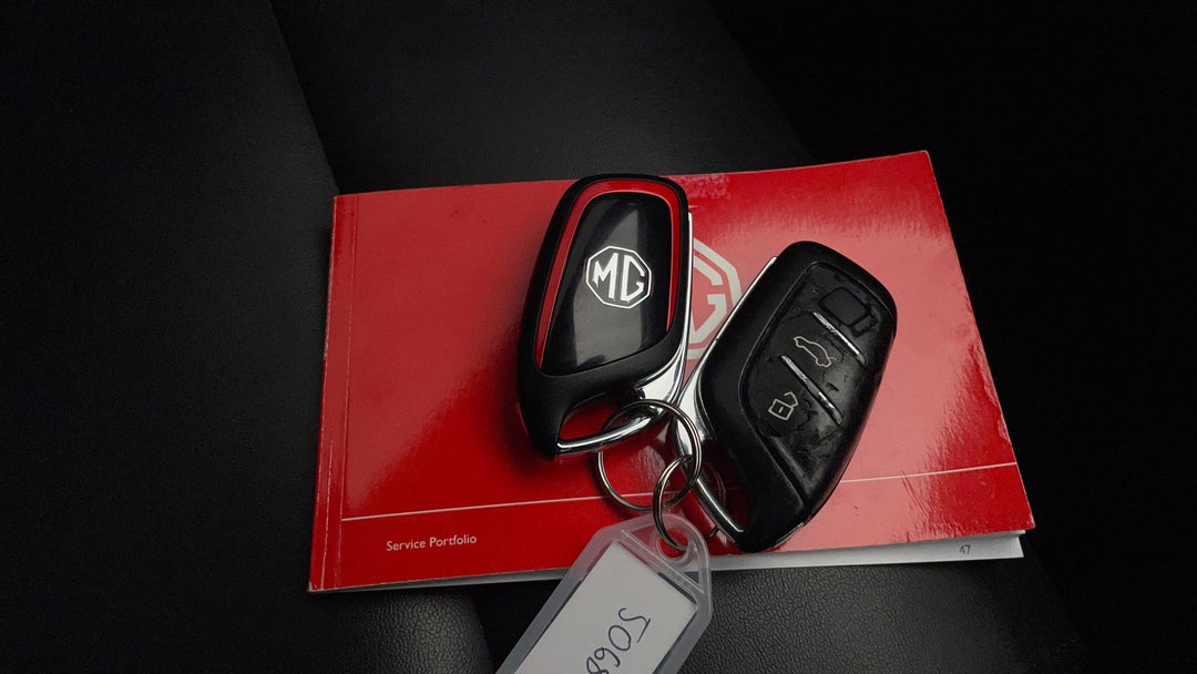 2021 MG Zst Excite, Automatic, 115772 km, Key Close-up