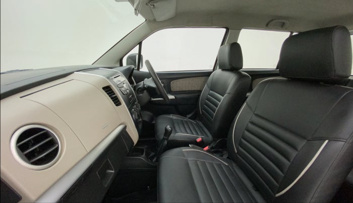 2015 Maruti Wagon R 1.0 VXI, Petrol, Manual, 77,640 km, Right Side Front Door Cabin