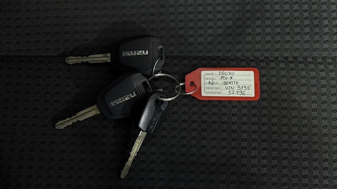 2017 Isuzu MU-X Ls-u (4x4), Automatic, 122650 km, Key Close-up