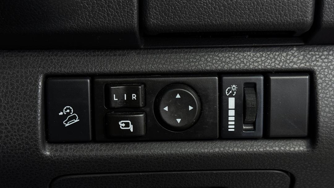2017 Isuzu MU-X Ls-u (4x4), Automatic, 122650 km, Utility Switches/Buttons