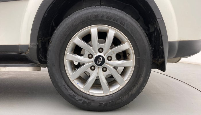 2019 Mahindra XUV500 W9 AT, Diesel, Automatic, 86,802 km, Left Rear Wheel