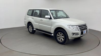 2020 MITSUBISHI PAJERO